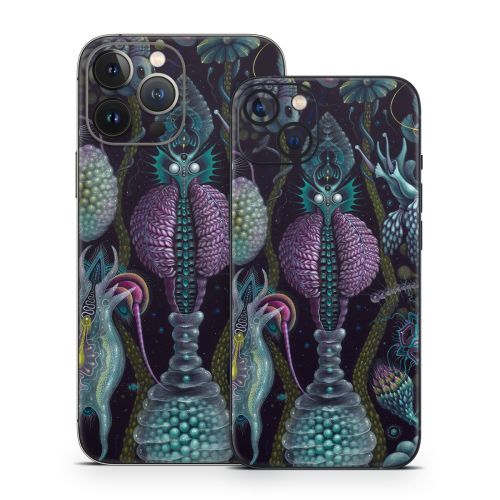Microverse iPhone 13 Series Skin