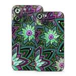 Daisy Trippin iPhone 14 Series Skin
