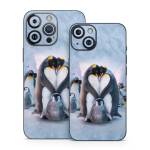 Penguin Heart iPhone 14 Series Skin