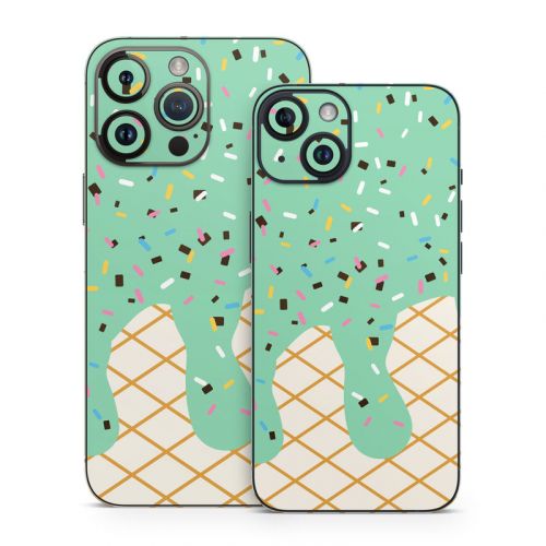 Mint Chocolate Chip Ice Cream Drip iPhone 14 Series Skin