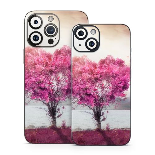 Love Tree iPhone 14 Skin