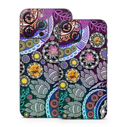 Mehndi Garden iPhone 14 Series Skin