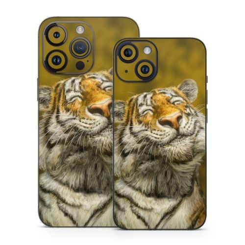 Smiling Tiger iPhone 14 Series Skin