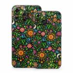 Nature Ditzy iPhone 15 Series Skin