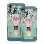 Queen Gratitude iPhone 15 Series Skin