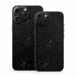 SOFLETE Spade Topo iPhone 15 Series Skin
