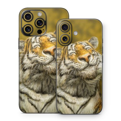 Smiling Tiger iPhone 16 Series Skin