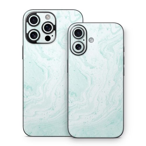 Winter Green Marble iPhone 16 Series Skin