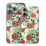 Panda Flowers iPhone 17 Series Skin