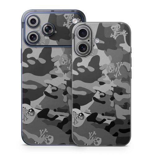 SOFLETE Black Multicam iPhone 17 Series Skin