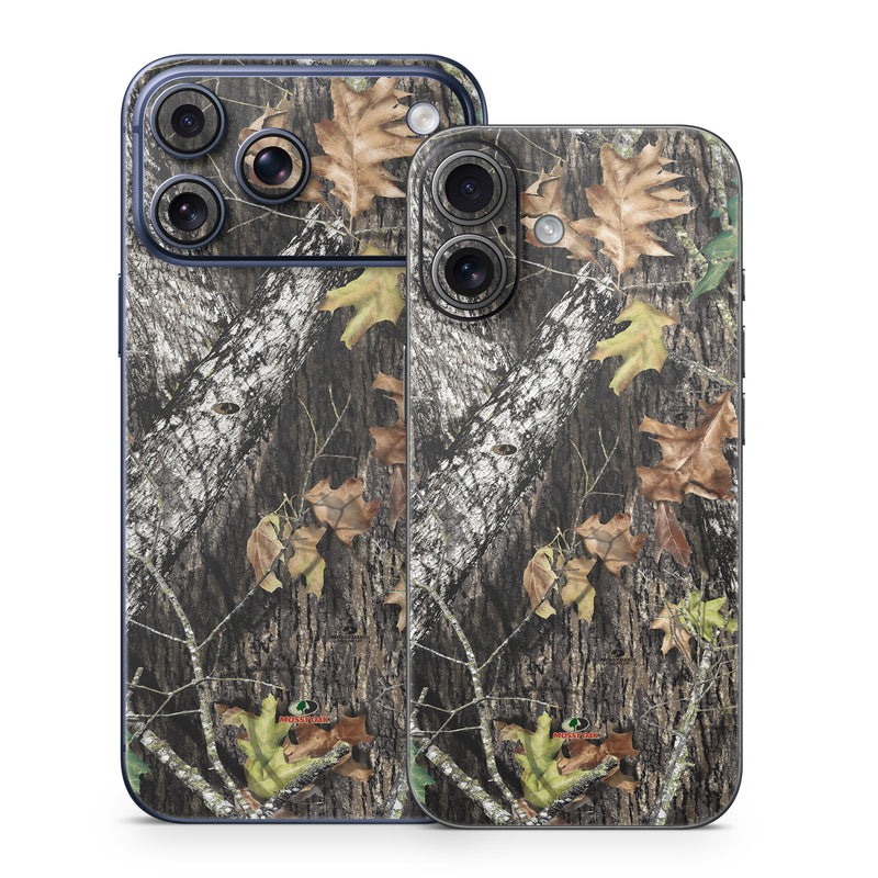 iPhone 17 Series Skin design of Leaf, Tree, Plant, Adaptation, Camouflage, Branch, Wildlife, Trunk, Root, with black, gray, green, red colors