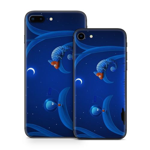 Alien and Chameleon iPhone 8 Series Skin