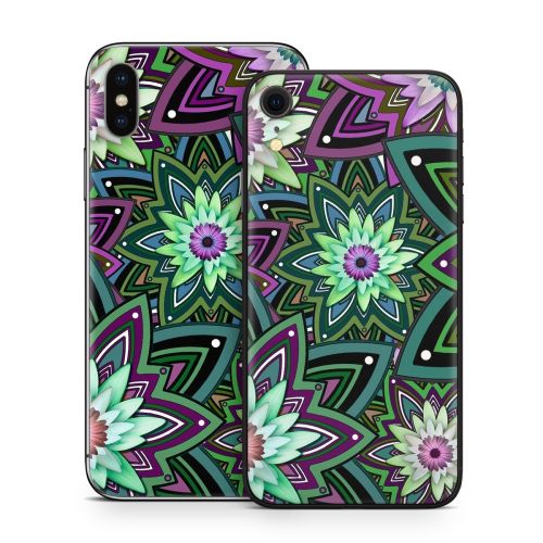 Daisy Trippin iPhone X Series Skin