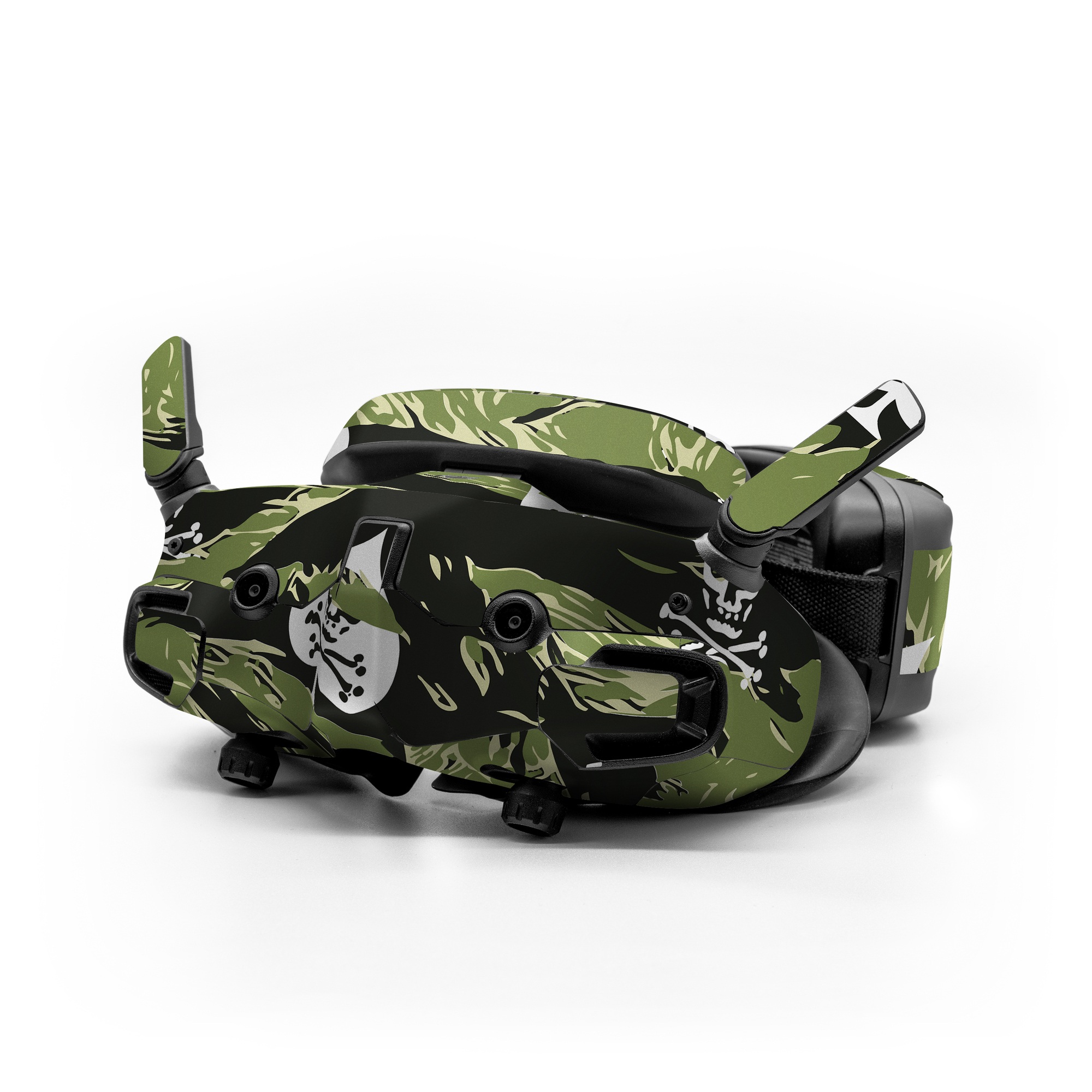 DJI Goggles 3 Skin design of Military camouflage, Pattern, Leaf, Illustration, Design, Tree, Camouflage, Plant, Art, Branch, with black, white, green colors