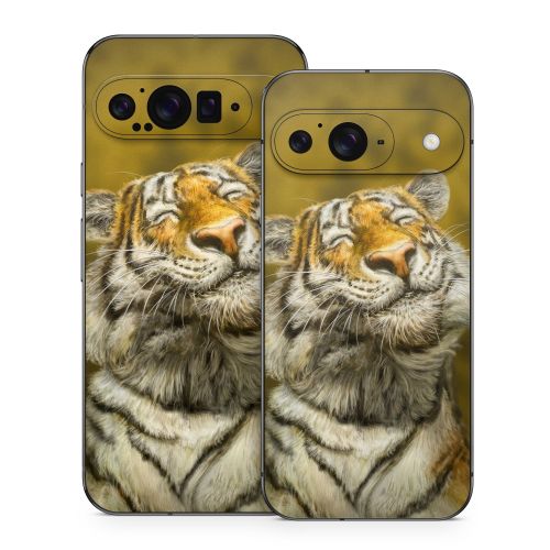 Smiling Tiger Google Pixel 9 Series Skin
