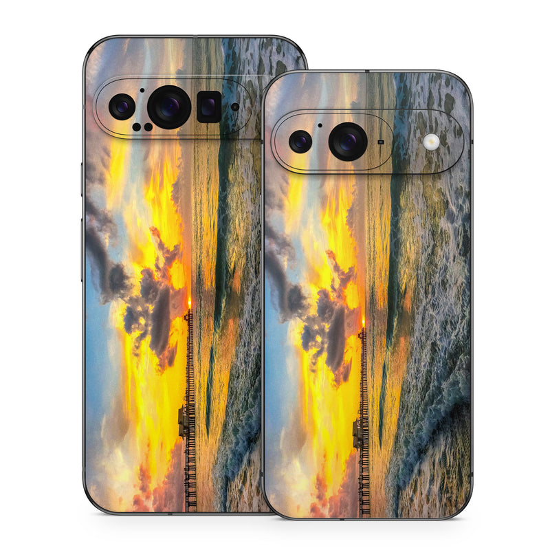 Google Pixel 9 Series Skin design of Sky, Water, Cloud, Horizon, Body of water, Afterglow, Sunset, Dusk, Beach, Sea