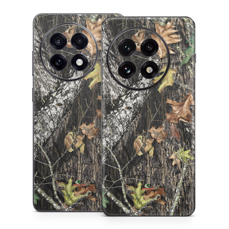 OnePlus 13 Series Skin design of Leaf, Tree, Plant, Adaptation, Camouflage, Branch, Wildlife, Trunk, Root, with black, gray, green, red colors