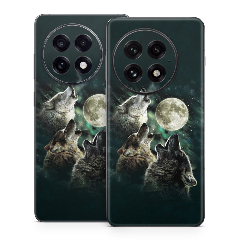 OnePlus 13 Series Skin design of Wolf, Light, Astronomical object, Moon, Wildlife, Organism, Moonlight, Sky, Atmosphere, Celestial event, with black, gray, green colors