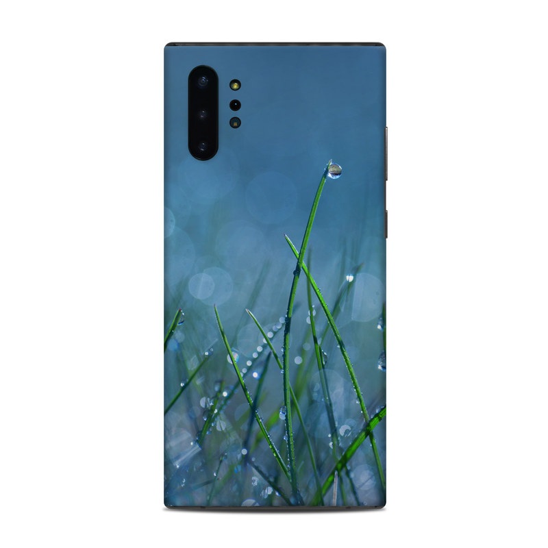 Samsung Galaxy Note 10 Plus Skin design of Moisture, Dew, Water, Green, Grass, Plant, Drop, Grass family, Macro photography, Close-up with blue, black, green, gray colors