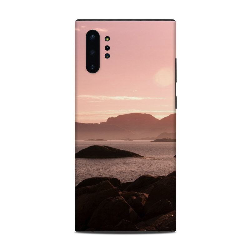 Samsung Galaxy Note 10 Plus Skin design of Sky, Nature, Sea, Atmospheric phenomenon, Horizon, Natural landscape, Coast, Cloud, Morning, Calm, with gray, black, red, pink, green colors