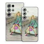 Lulu Waiting by the Train Tracks Samsung Galaxy S25 Series Skin