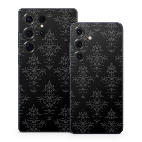 Deadly Nightshade Samsung Galaxy S25 Series Skin