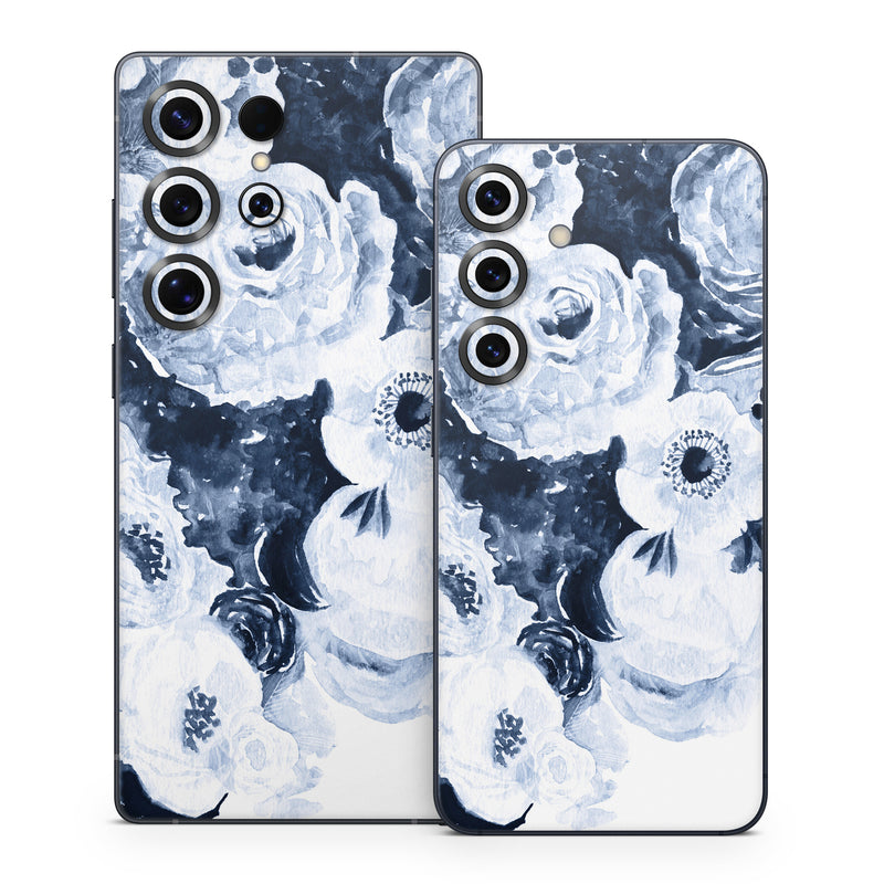 Samsung Galaxy S25 Series Skin design of White, Flower, Cut flowers, Garden roses, Plant, Bouquet, Rose, Black-and-white, Rose family, Still life, with white, blue colors