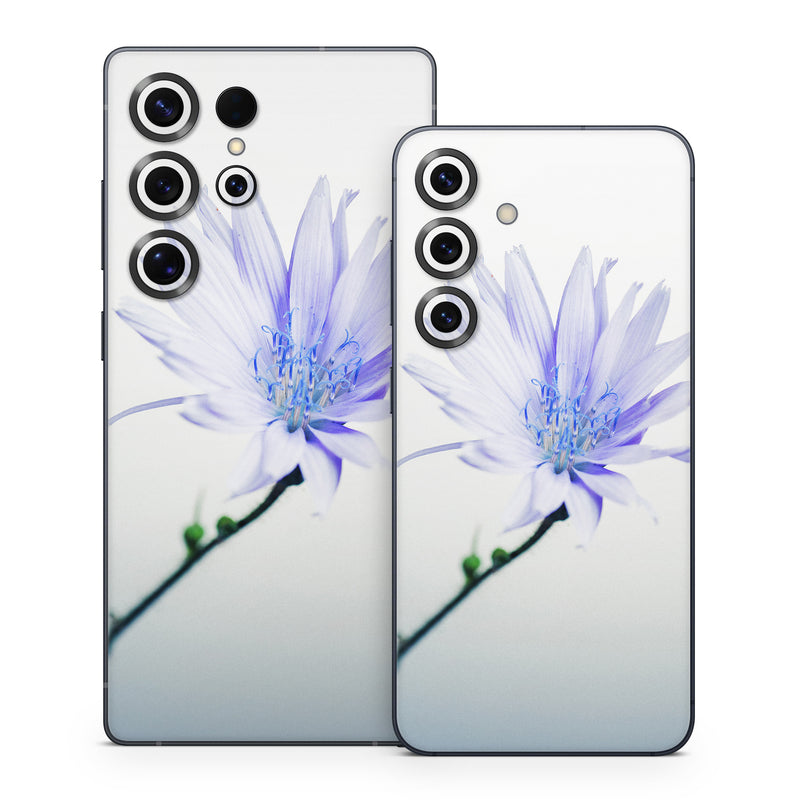 Samsung Galaxy S25 Series Skin design of Blue, Flower, Plant, Petal, Close-up, Macro photography, Flowering plant, Herbaceous plant, Wildflower, Photography, with gray, white, yellow colors