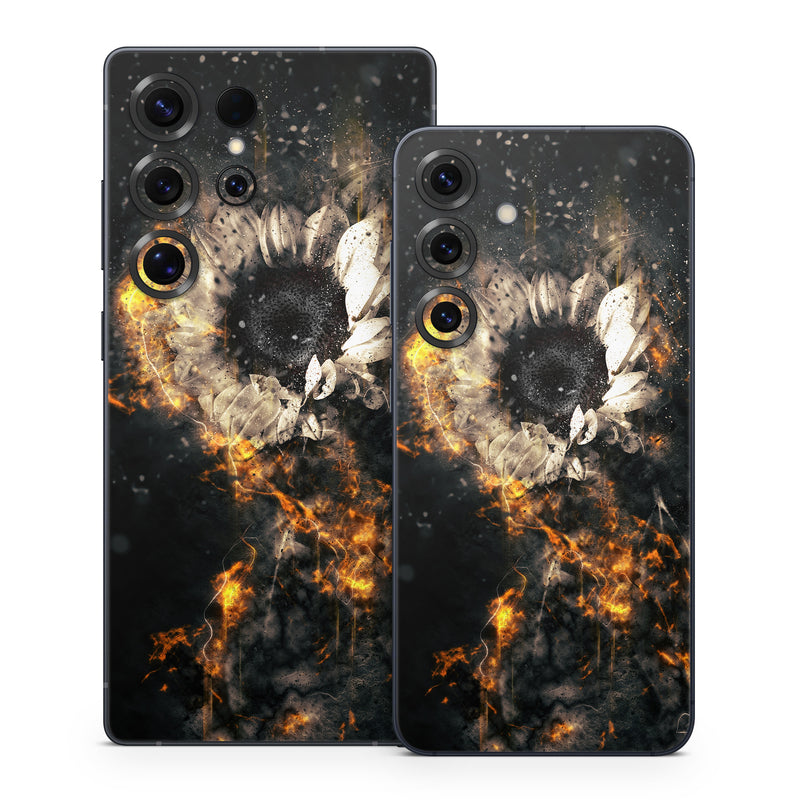 Samsung Galaxy S25 Series Skin design of Nature, Outer space, Sky, Atmosphere, Astronomical object, Space, Darkness, Astronomy, Universe, Nebula, with black, red, green, gray colors