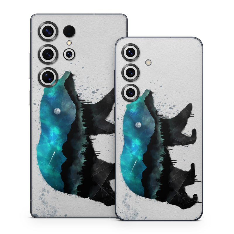 Samsung Galaxy S25 Series Skin design of Bear, Illustration, Grizzly bear, Art, Watercolor paint, Snout, Carnivore, Graphic design, Space, Polar bear, with gray, black, white, green, blue colors
