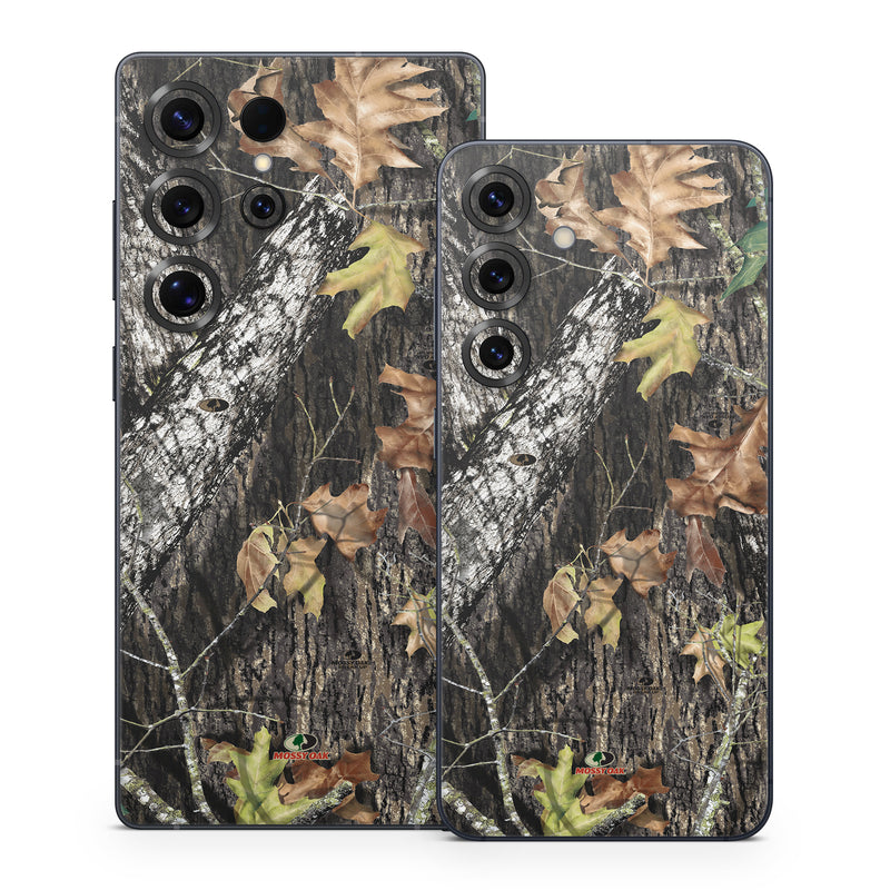 Samsung Galaxy S25 Series Skin design of Leaf, Tree, Plant, Adaptation, Camouflage, Branch, Wildlife, Trunk, Root, with black, gray, green, red colors