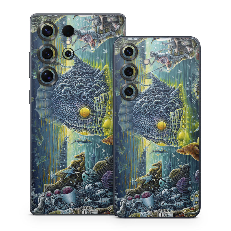 Samsung Galaxy S25 Series Skin design of Organism, Water, Illustration, Art, Painting, Cg artwork, Fiction, Fictional character, Marine biology, Mythology, with black, gray, blue, green colors