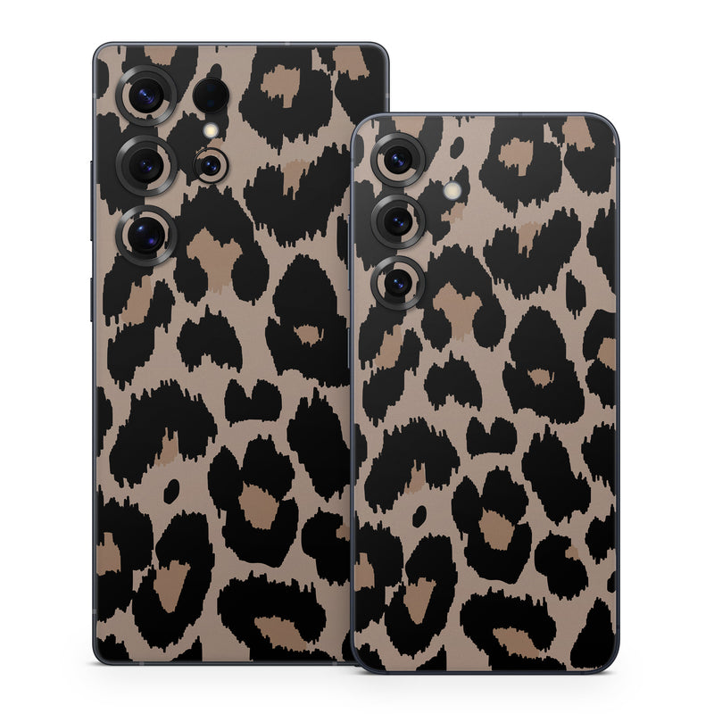 Samsung Galaxy S25 Series Skin design of Pattern, Brown, Fur, Design, Textile, Monochrome, Fawn, with black, gray, red, green colors