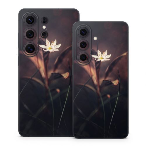 Delicate Bloom Samsung Galaxy S26 Series Skin