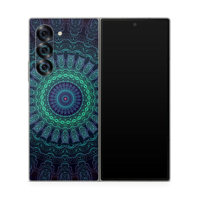 Samsung Galaxy Z Fold6 Skin design of Colorfulness, Blue, Green, Pattern, Teal, Turquoise, Art, Electric Blue, Aqua, Circle, Majorelle Blue, Visual Arts, Fractal Art, Design, Symmetry, Psychedelic Art, Graphics, Kaleidoscope, Motif, with black, green, red colors