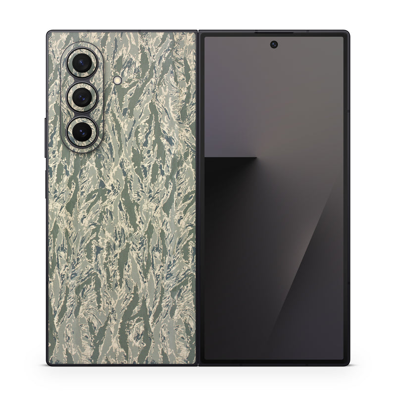 Samsung Galaxy Z Fold7 Skin design of Pattern, Grass, Plant, with gray, green colors