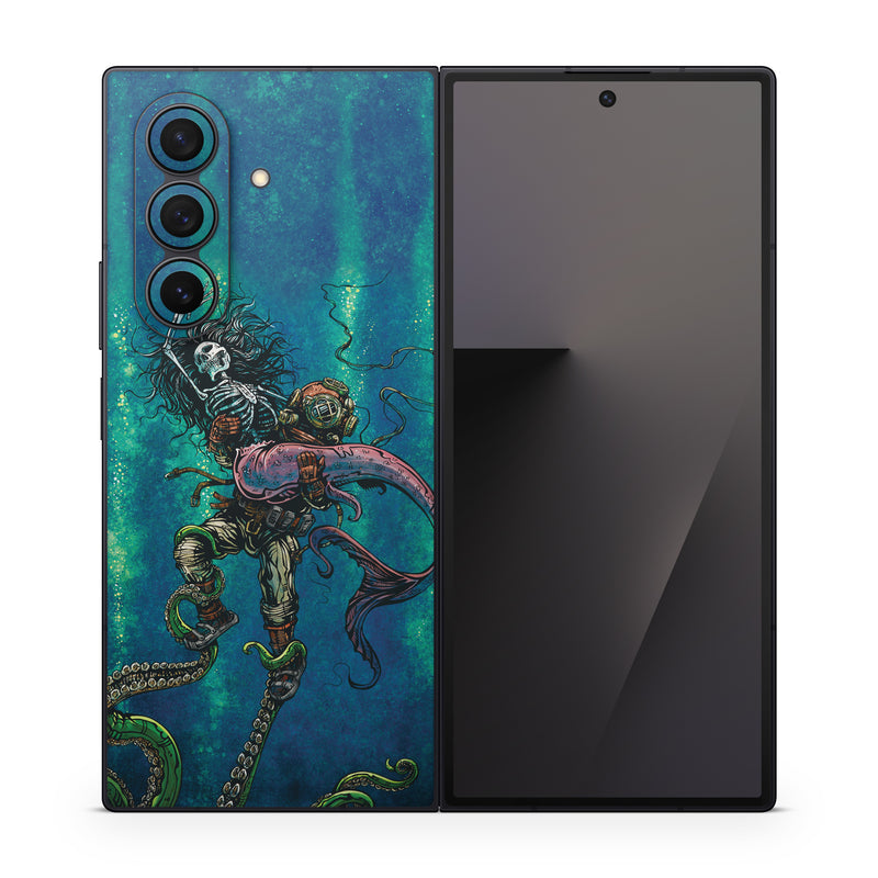 Samsung Galaxy Z Fold7 Skin design of Water, Fluid, Underwater, Marine invertebrates, Marine biology, Electric blue, Liquid, Recreation, Underwater diving, Art, with blue, green, orange, purple, pink, black, white, gray colors