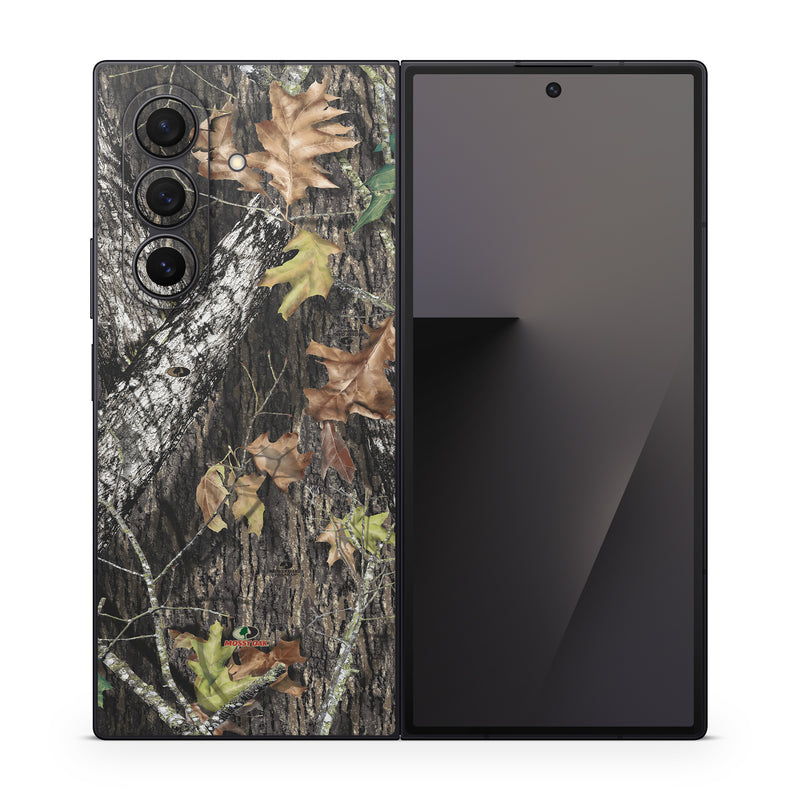 Samsung Galaxy Z Fold7 Skin design of Leaf, Tree, Plant, Adaptation, Camouflage, Branch, Wildlife, Trunk, Root, with black, gray, green, red colors