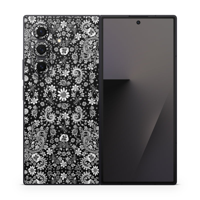 Samsung Galaxy Z Fold7 Skin design of Pattern, Monochrome, Design, Black-and-white, Visual arts, Textile, Motif, Monochrome photography, Symmetry, with black, white colors