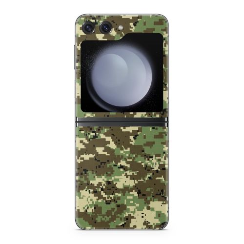 Digital Woodland Camo Samsung Galaxy Z Flip5 Skin