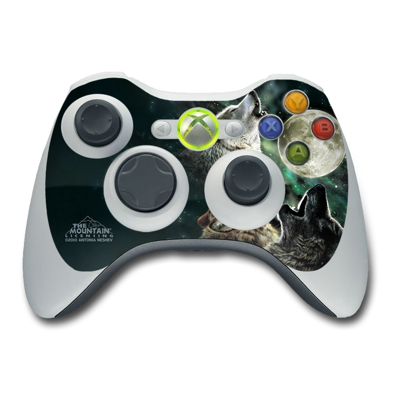 Xbox 360 Controller Skin design of Wolf, Light, Astronomical object, Moon, Wildlife, Organism, Moonlight, Sky, Atmosphere, Celestial event, with black, gray, green colors